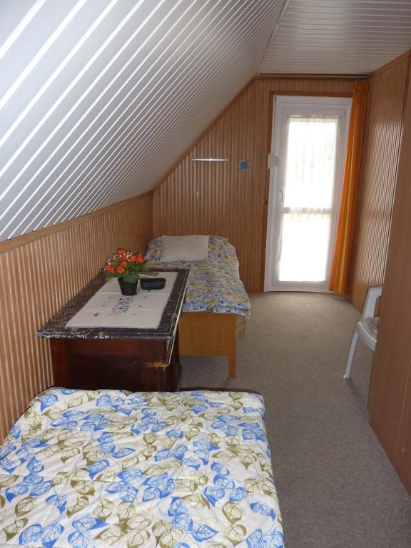 Vadasztanya Apartmanhazak Siófok Pokoj fotografie