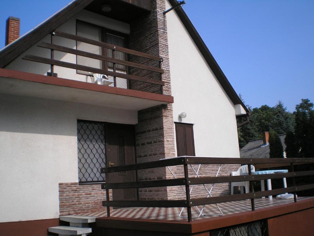 Vadasztanya Apartmanhazak Siófok Pokoj fotografie